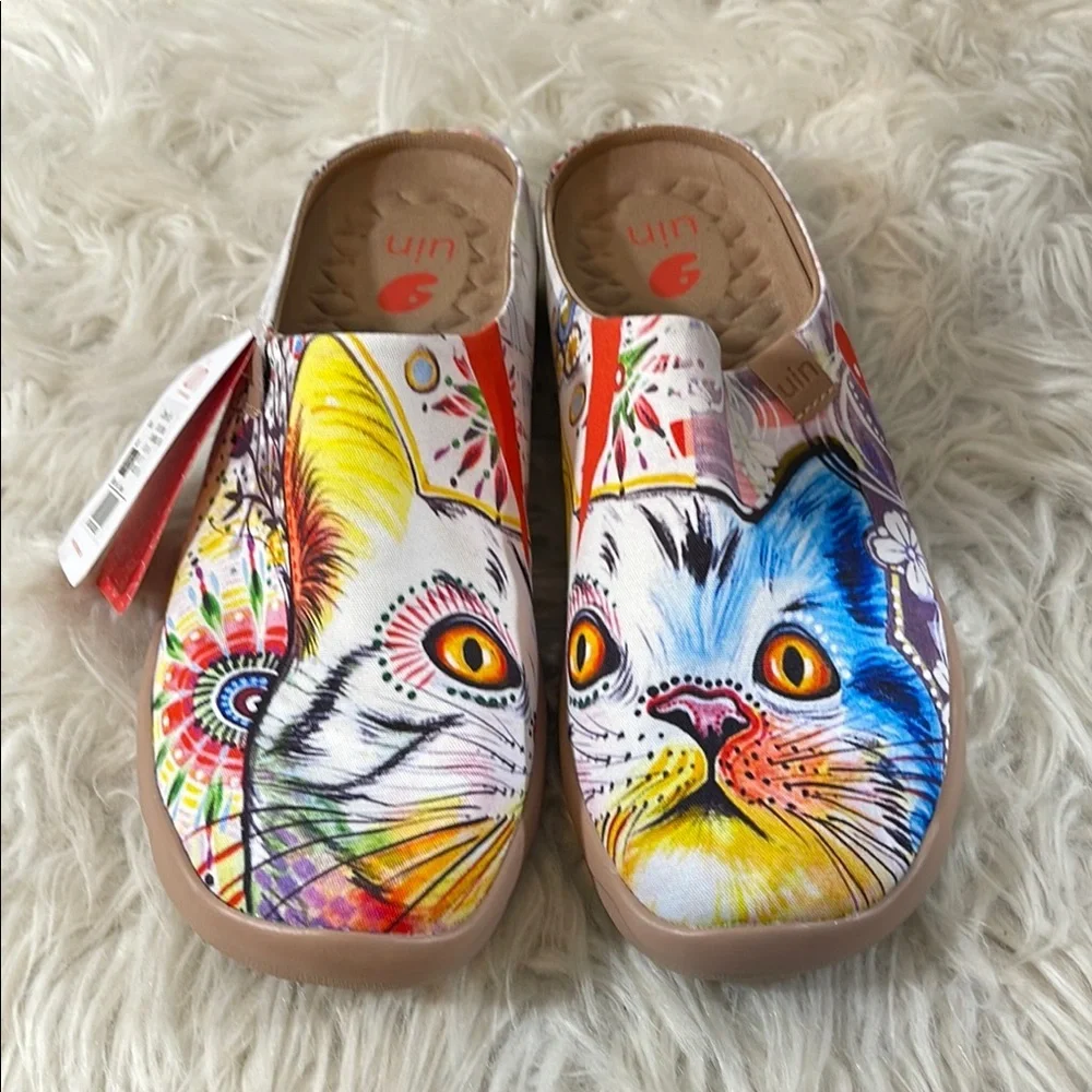 UIN CHEER UP SLIPPER Cat Print Colorful Lightweight Slip On Size 9.5 NEW - Picture 3 of 16